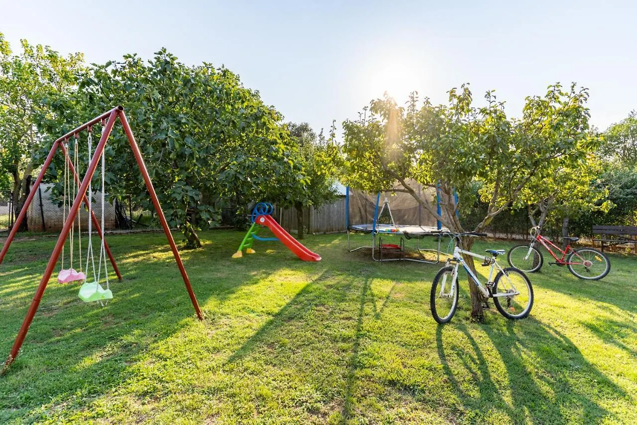 Holiday Home Kerniat Pula Kroatien